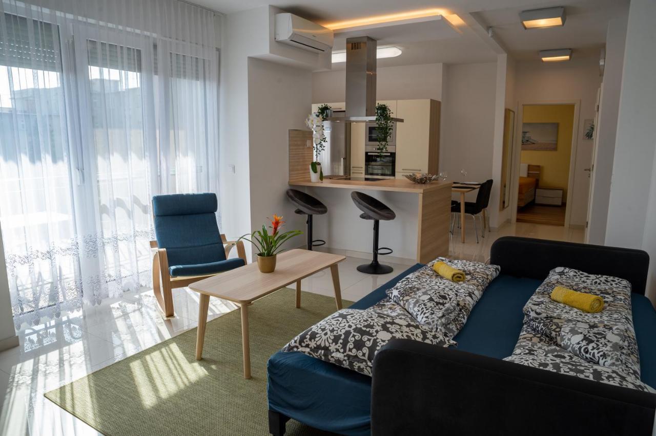 Sunshine Apartman With Free Parking Ráb Exteriér fotografie